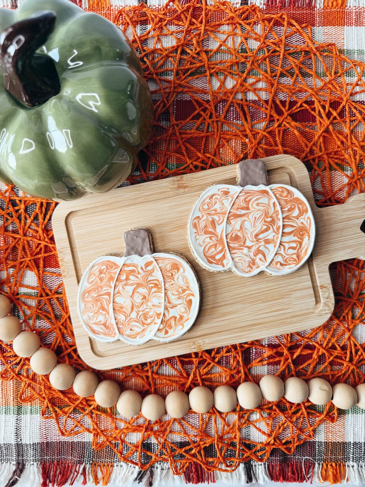 WHITE SWIRL PUMPKIN